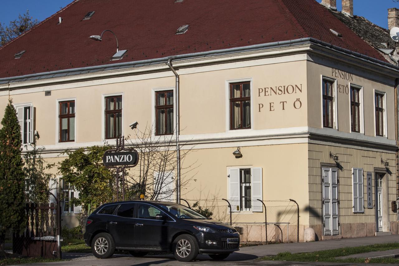 Peto Apartman Gyor Exterior photo